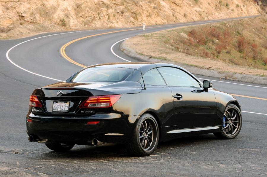  Lexus IS350C F-Sport 2010 года  (фото 13 из 36)